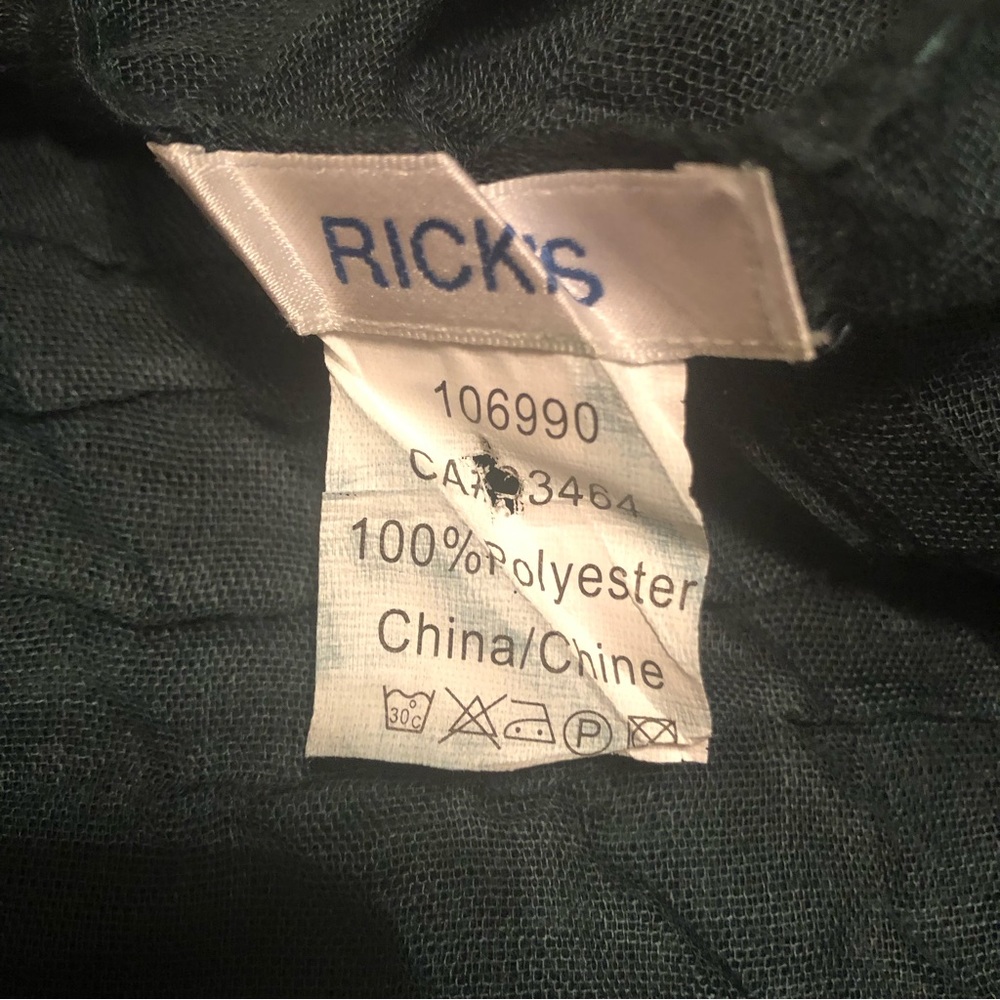 3/$20 RICKIโs Green Infinity Scarf - Picture 4 of 4